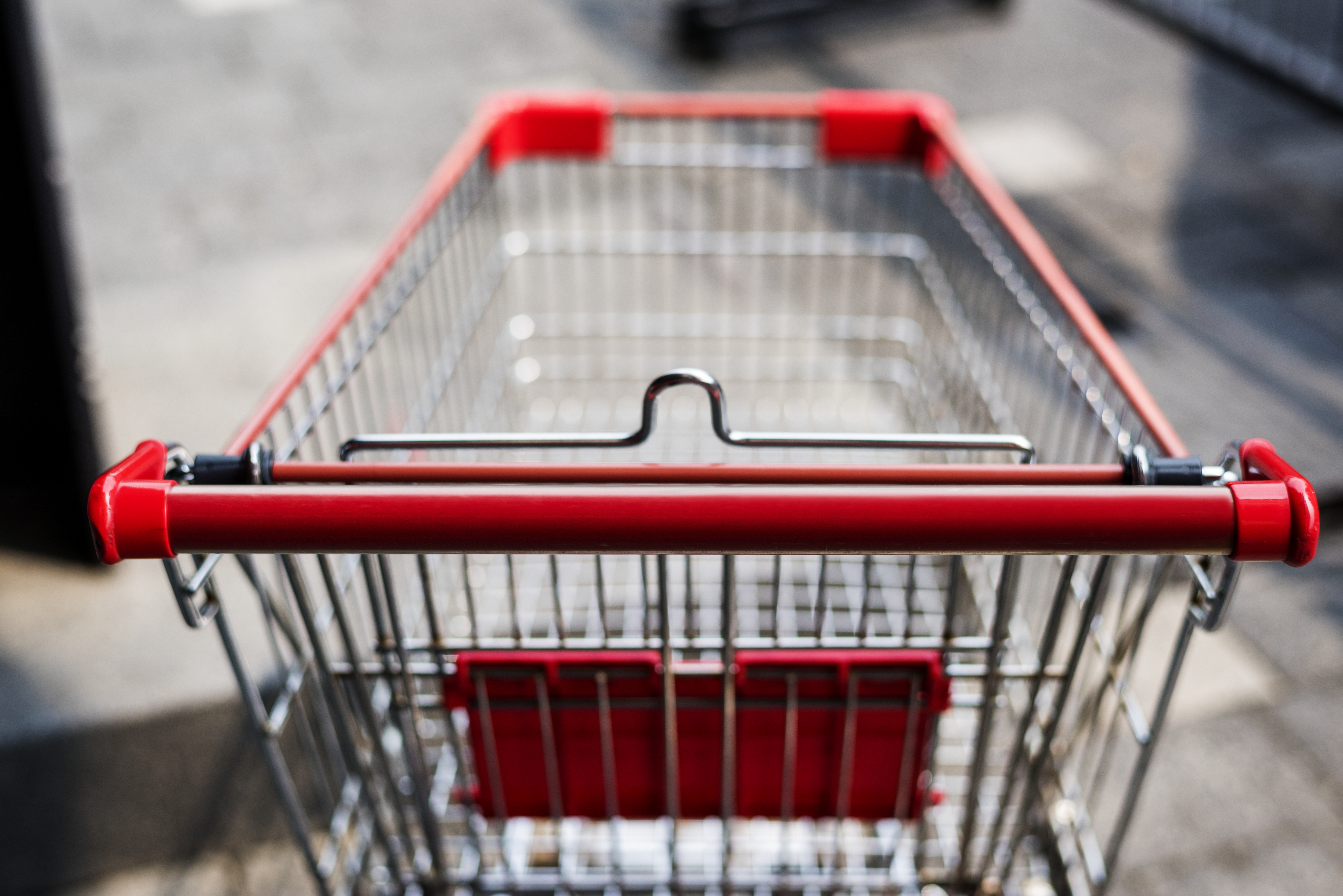 В Новосибирской области в августе снизилась стоимость продуктовой корзины 